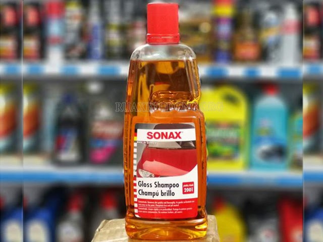 Sonax-Gloss-Shampoo