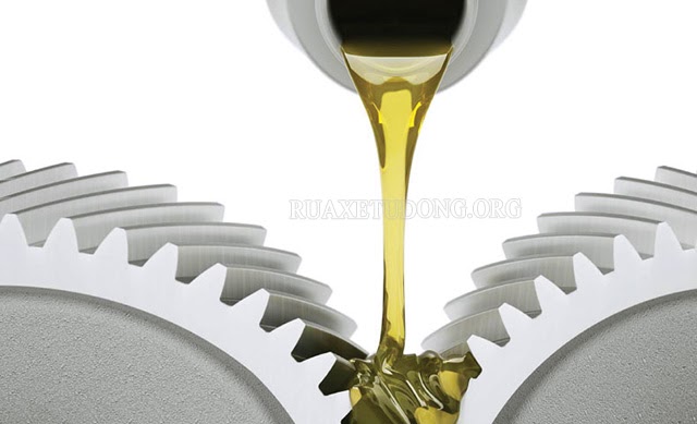 Đổ đúng loại xăng và dầu nhớt phù hợp với xe của bạn do-dung-loai-xang-dau-nhot-phu-hop